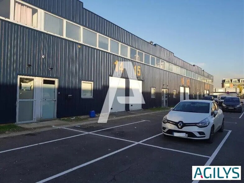 Flex dans Chilly-Mazarin à louer - Photo du bâtiment - Image 3 de 8