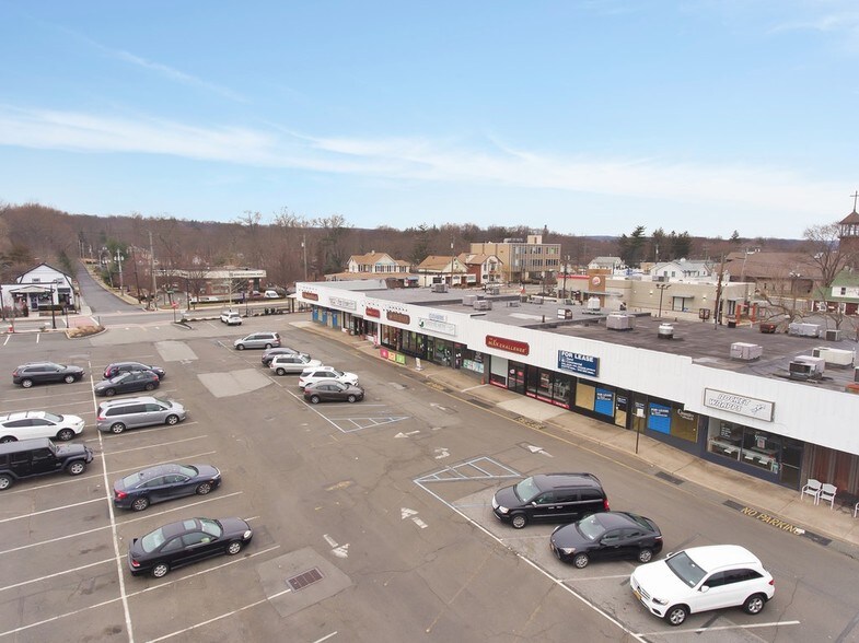 170-172 S Main St, New City, NY à louer - Aérien - Image 3 de 7