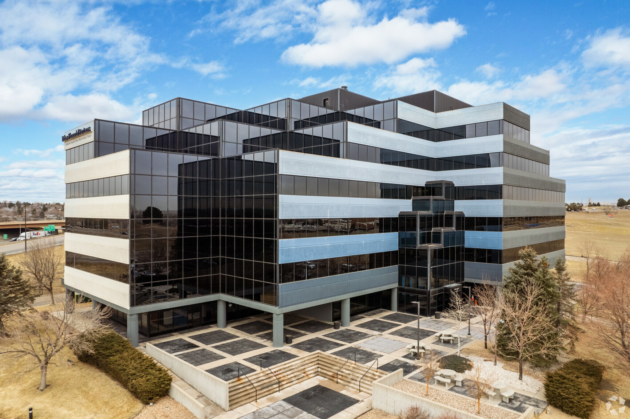 9351 Grant St, Thornton, CO à louer Photo du bâtiment- Image 1 de 10