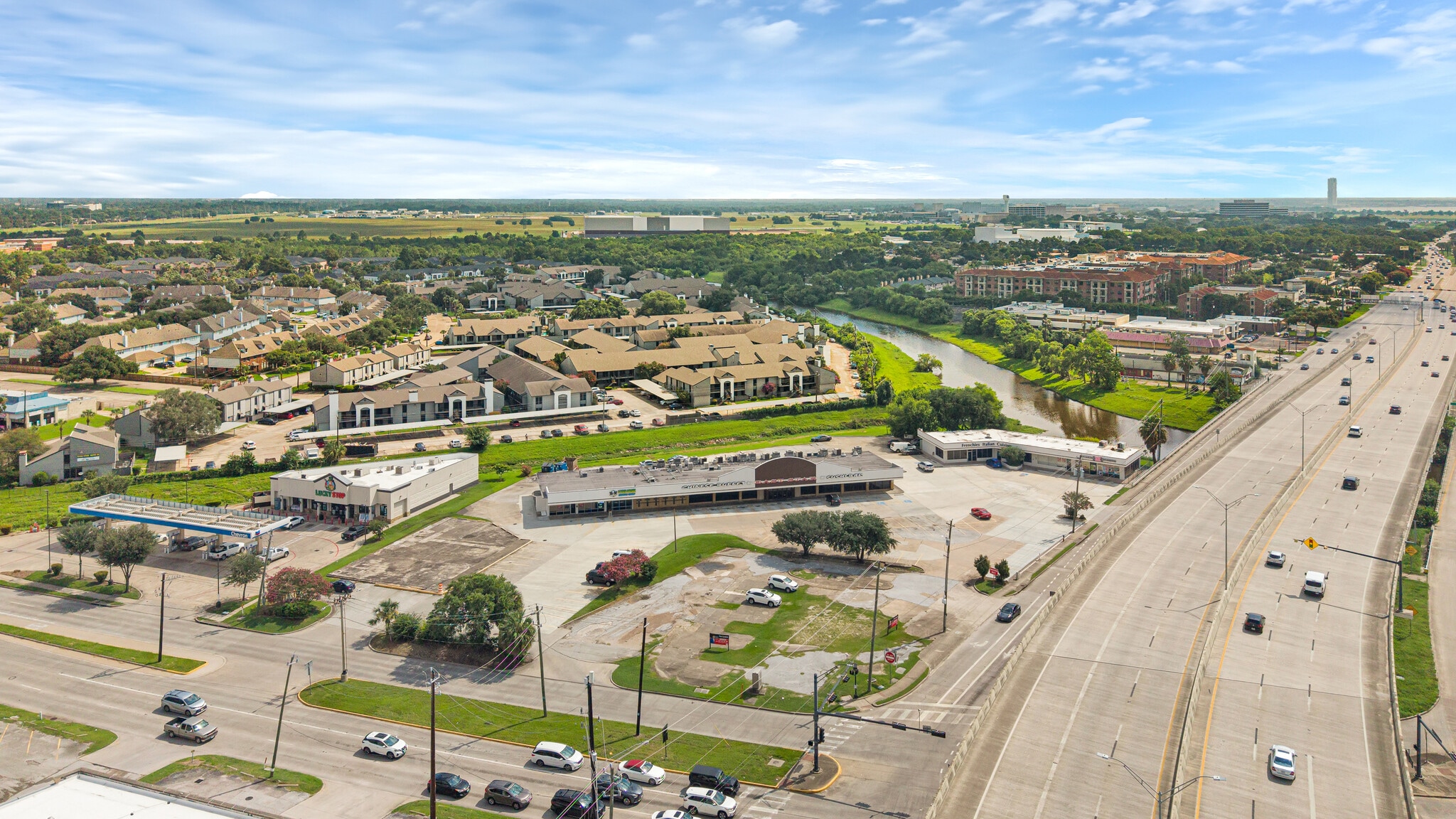 1009 NASA Road 1, Webster, TX for lease Building Photo- Image 1 of 13