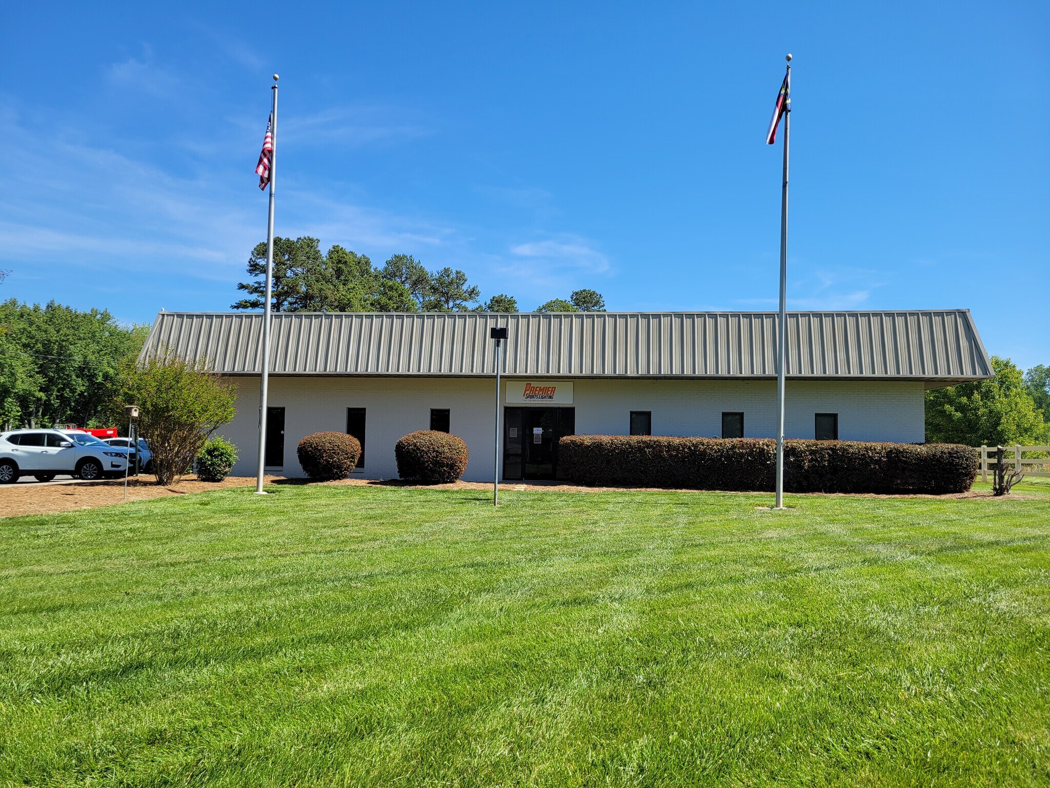 2100 Chespark Dr, Gastonia, NC à louer Photo du bâtiment- Image 1 de 2