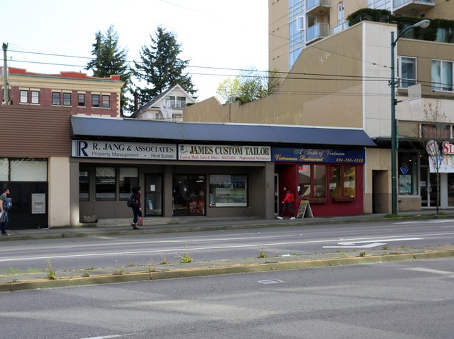 Plus de détails pour 1010-1016 W Broadway, Vancouver, BC - Commerce de détail à louer