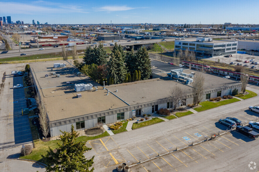 6940 Fisher Park Rd SE, Calgary, AB for lease - Building Photo - Image 2 of 18