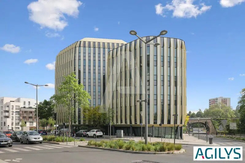 Office in Massy for lease Building Photo- Image 1 of 16