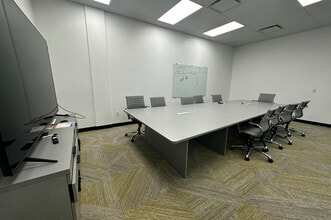 7350 110 Ave SE, Calgary, AB à louer Photo intérieure- Image 2 de 7