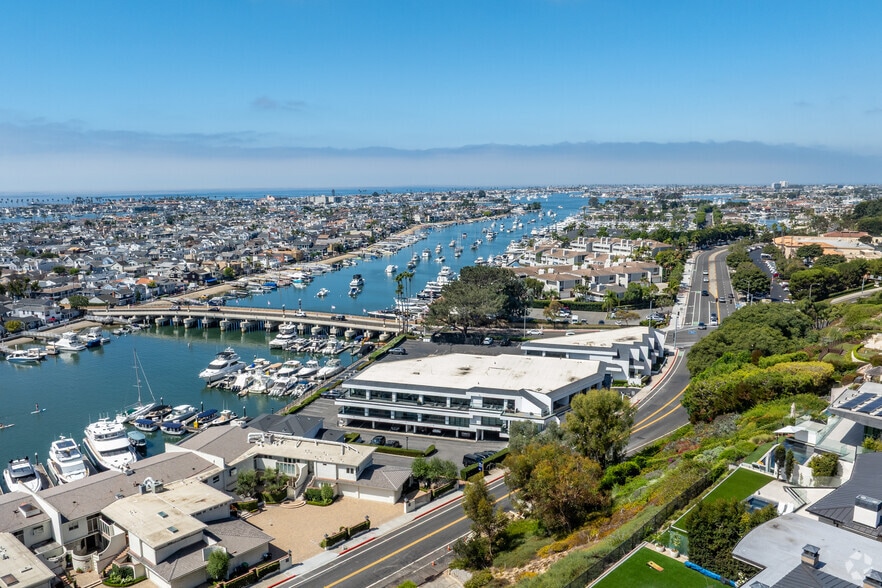 1101 Bayside Dr, Corona del Mar, CA for lease - Aerial - Image 3 of 7