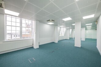 16 Smith Sq, Londres à louer Photo intérieure- Image 2 de 4