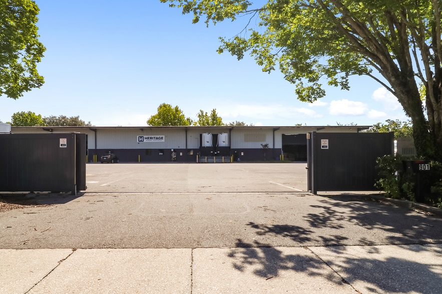 901 Armstrong Blvd, Kissimmee, FL for sale - Building Photo - Image 3 of 5