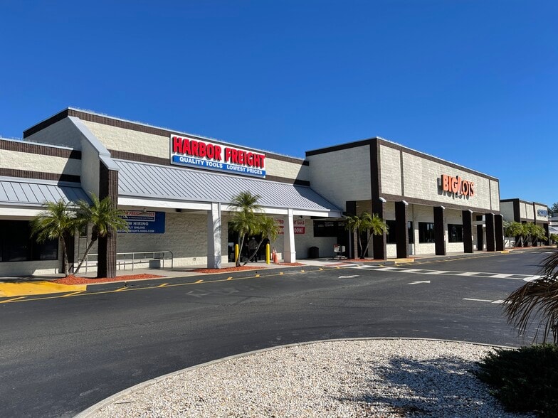 3040-3102 College Ave, Ruskin, FL for lease - Primary Photo - Image 1 of 9