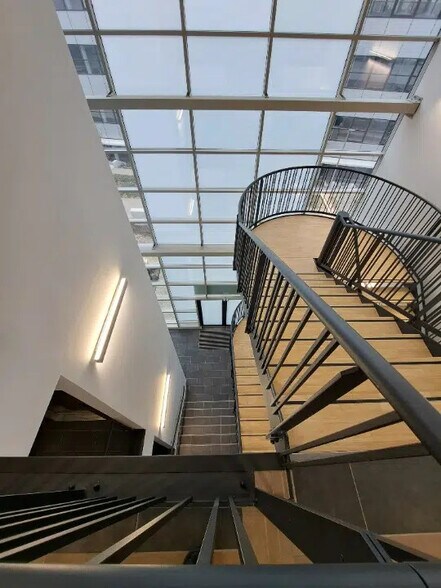 Bureau dans Toulouse à louer - Photo intérieure - Image 2 de 9