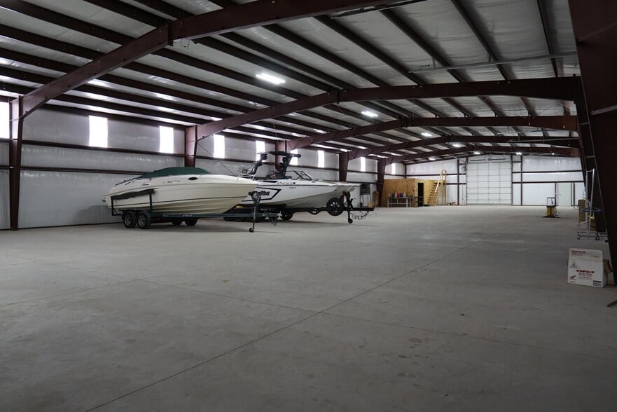 825 Cannonball dr, Big Water, UT for lease - Building Photo - Image 3 of 21