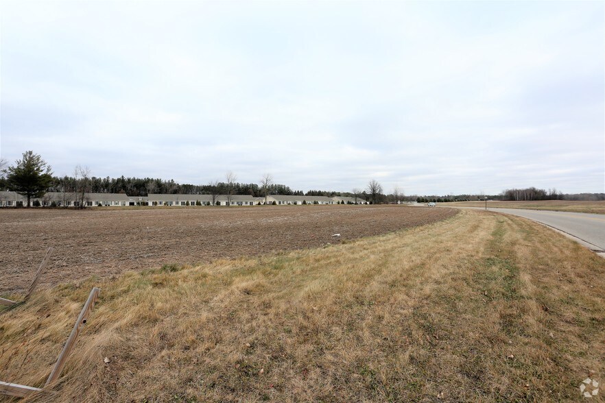 800 Commerce Dr, Midland, MI à vendre - Photo du bâtiment - Image 1 de 3