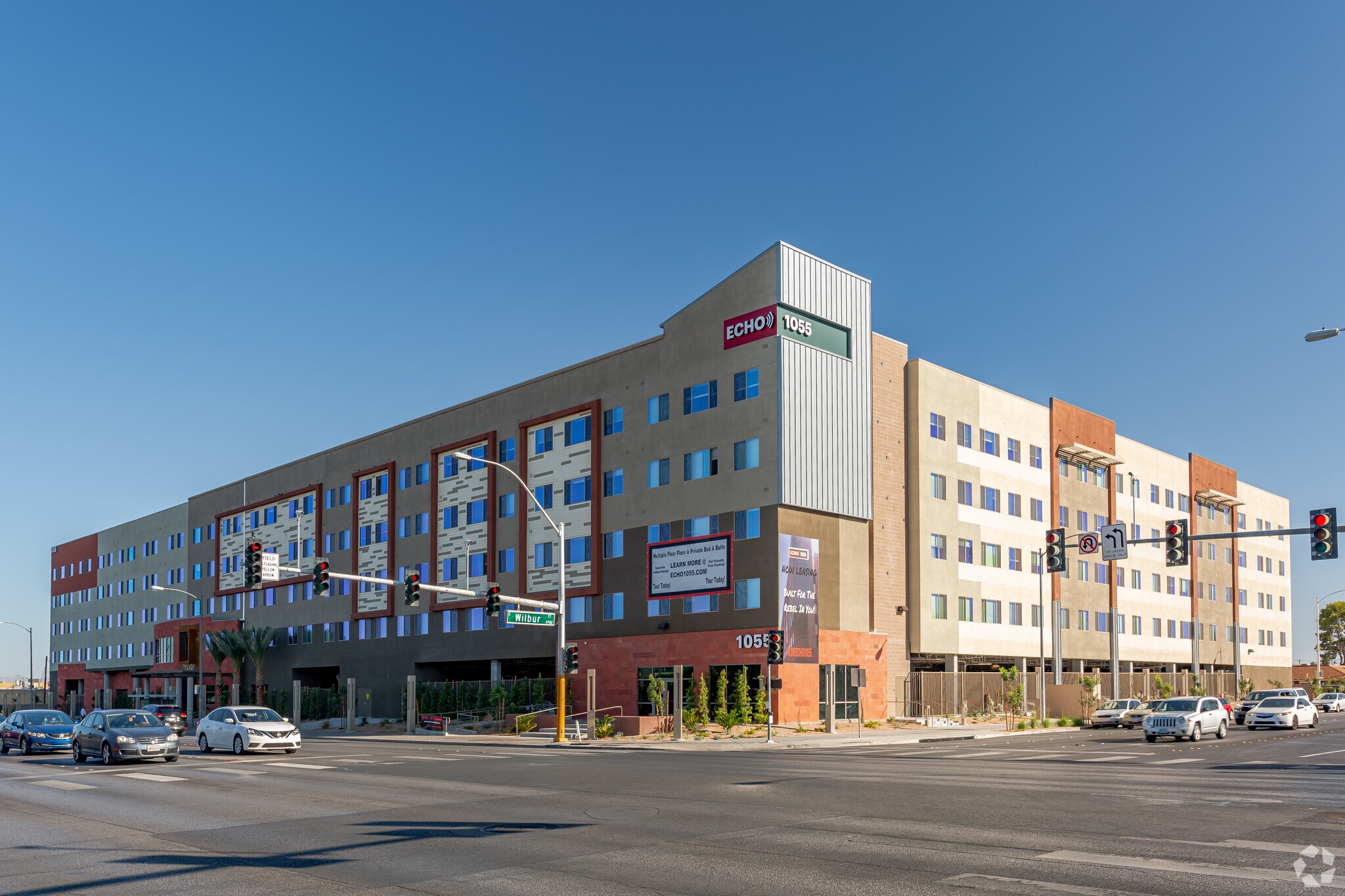 1055 E Tropicana Ave, Las Vegas, NV à vendre Photo principale- Image 1 de 1