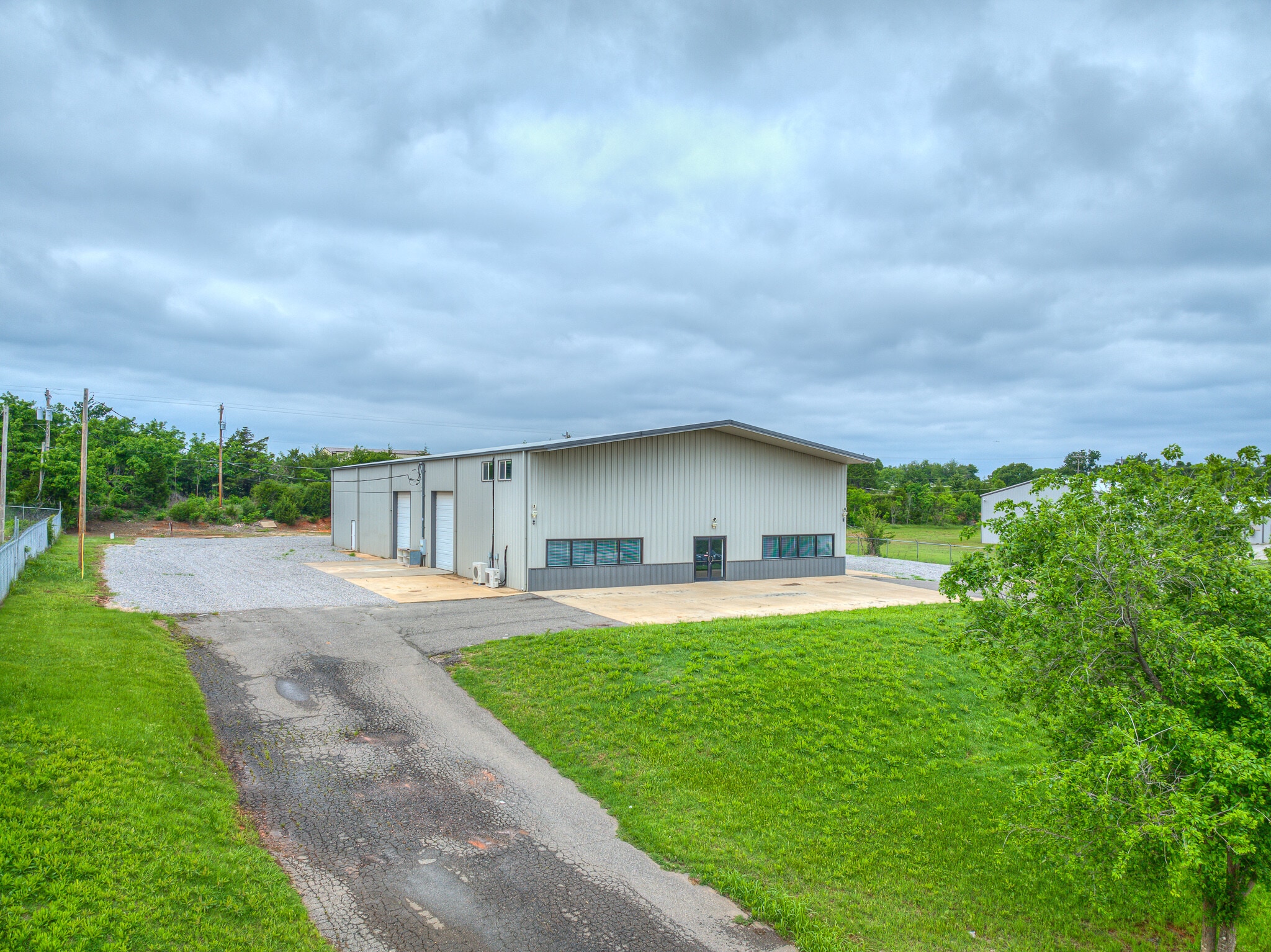 6355 Boucher Dr, Edmond, OK for lease Building Photo- Image 1 of 24