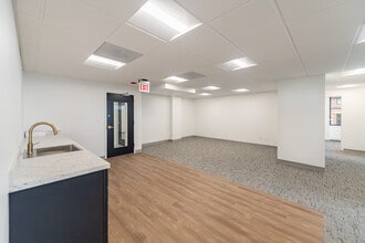 8 S Michigan Ave, Chicago, IL à louer Photo intérieure- Image 2 de 11