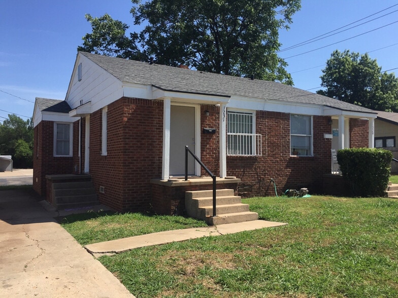 1231 NW 42nd St, Oklahoma City, OK for sale - Building Photo - Image 2 of 14