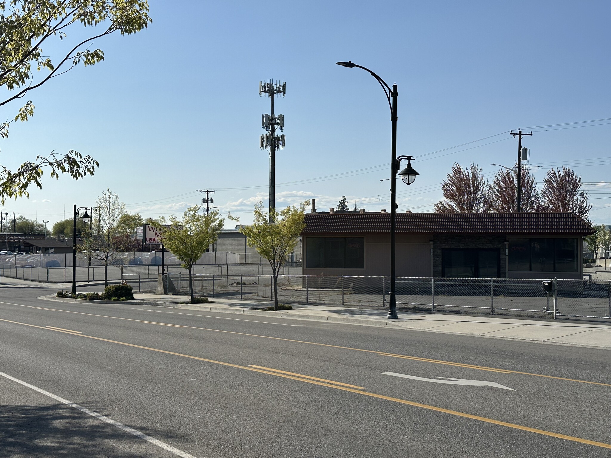 2101 E Sprague Ave, Spokane, WA for sale Building Photo- Image 1 of 7