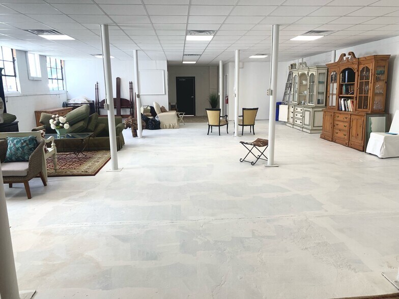 4401-4417 Cambridge Rd, Jacksonville, FL à louer - Photo du bâtiment - Image 3 de 8