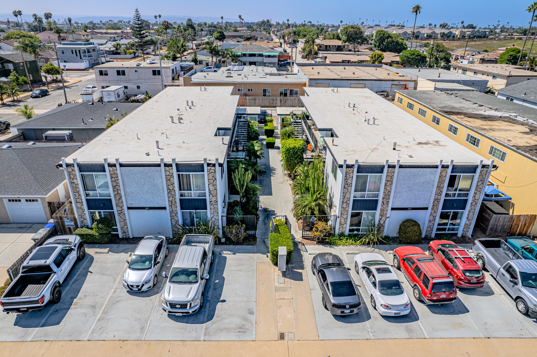 725-727 Boulevard Ave, Imperial Beach, CA à vendre Photo du b timent- Image 1 de 37