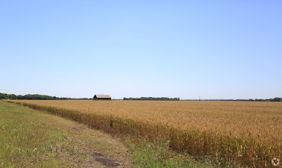 2300 E Belt Line Rd, Lancaster, TX for sale - Primary Photo - Image 1 of 1