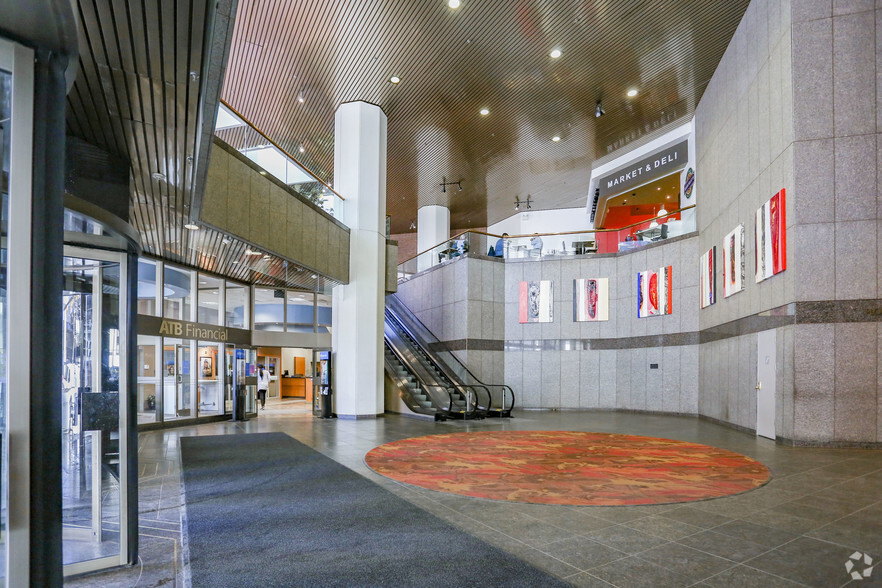 801 6th Ave SW, Calgary, AB à louer - Hall d’entrée - Image 1 de 6