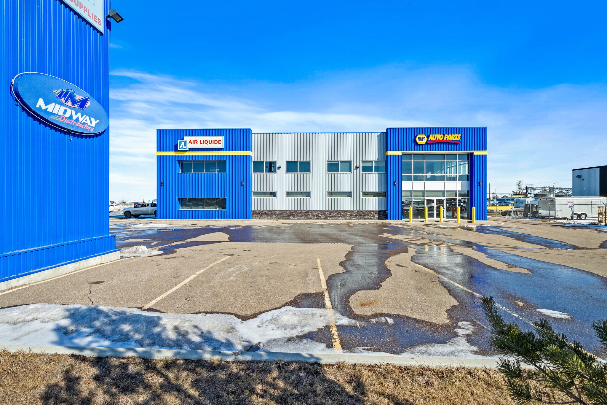 5267 67 Av, Lloydminster, AB for lease Building Photo- Image 1 of 16