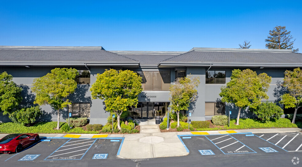 3001 Tasman Dr, Santa Clara, CA for lease - Primary Photo - Image 1 of 5