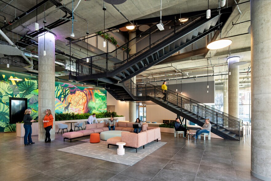 4 N Martin Luther King Jr Blvd, Baltimore, MD à louer - Hall d’entrée - Image 2 de 18