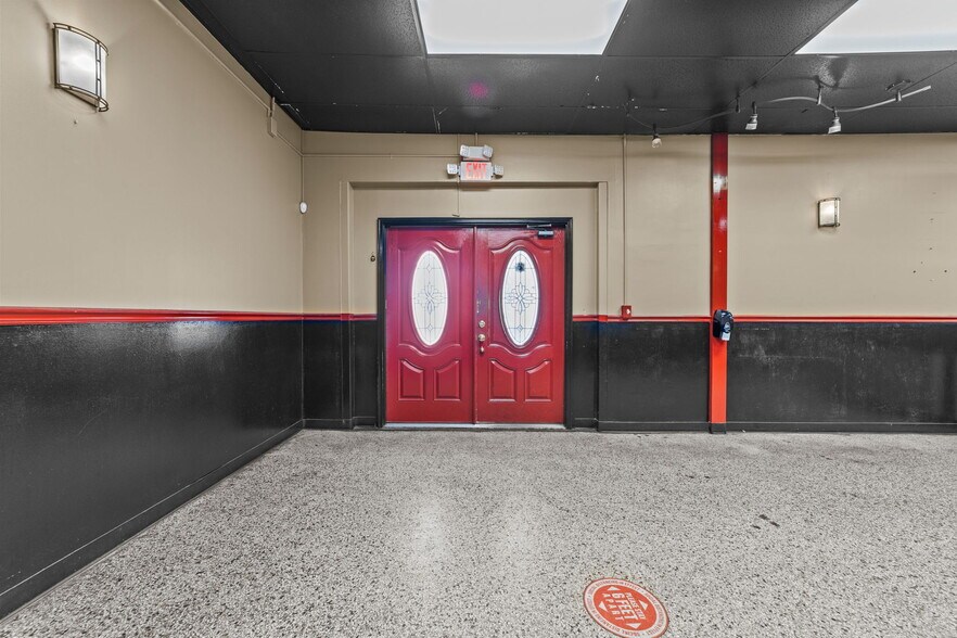 607 S Main St, King, NC à louer - Photo du bâtiment - Image 3 de 51