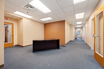 105 Bradford Rd, Wexford, PA for lease Interior Photo- Image 1 of 10