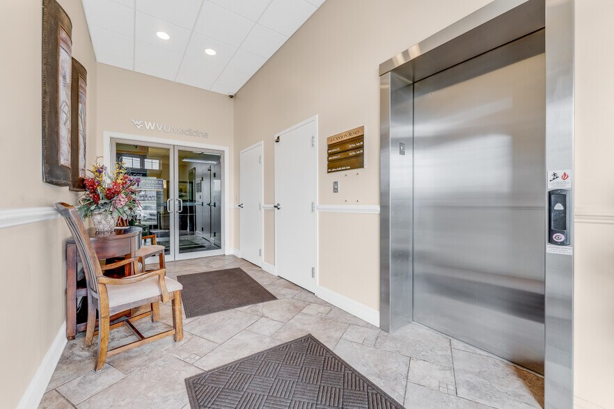 6-10 Canyon Rd, Morgantown, WV à vendre - Photo du bâtiment - Image 3 de 69