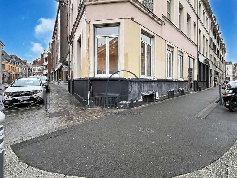 Bureau dans Lille à vendre - Photo du bâtiment - Image 2 de 11
