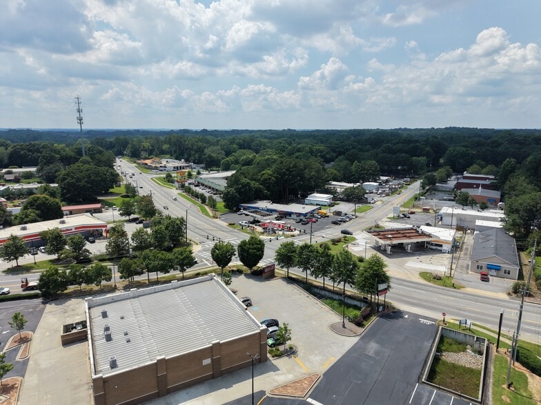 2410 Lawrenceville Hwy, Lawrenceville, GA for lease - Building Photo - Image 2 of 14