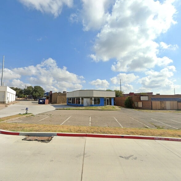 3314 W Camp Wisdom Rd, Dallas, TX à louer - Photo du bâtiment - Image 2 de 6