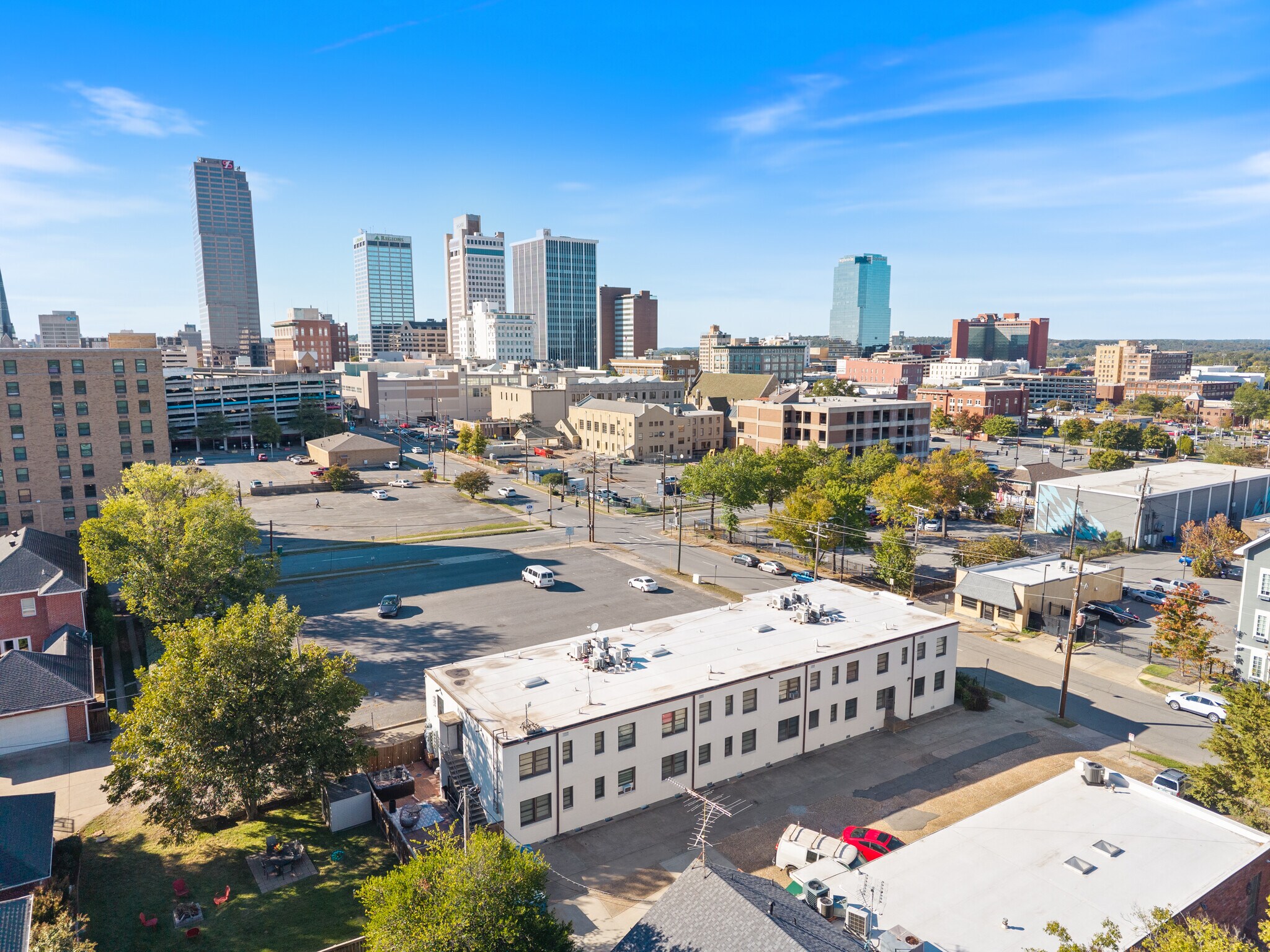Little Rock Apartments(22 units) portefeuille de 2 propriétés à vendre sur LoopNet.ca Photo du bâtiment- Image 1 de 16