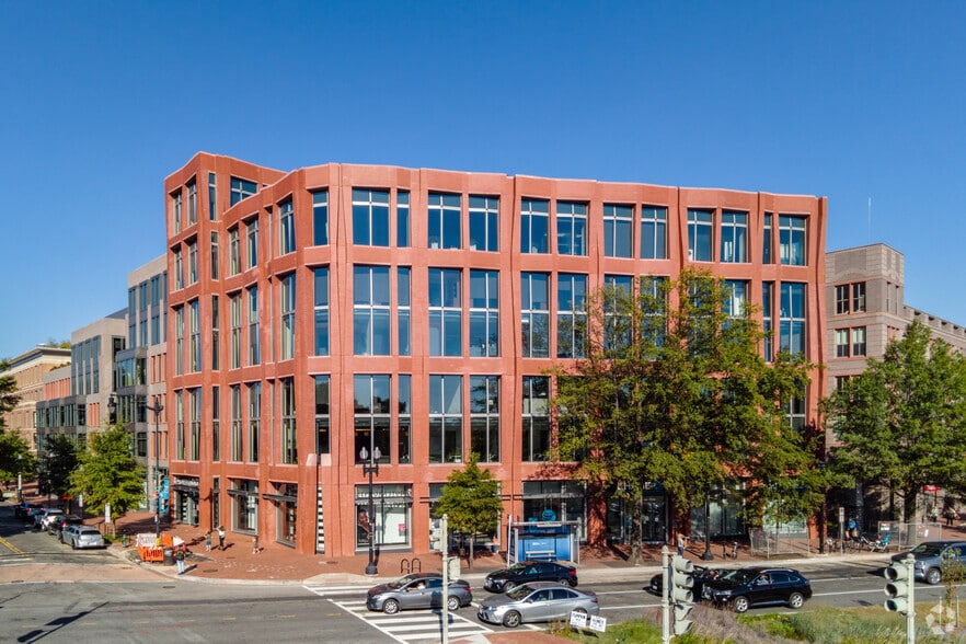 700 Pennsylvania Ave SE, Washington, DC for lease - Building Photo - Image 1 of 12