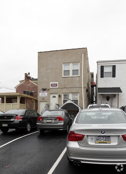 212 W Front St, Media, PA for sale - Primary Photo - Image 1 of 2