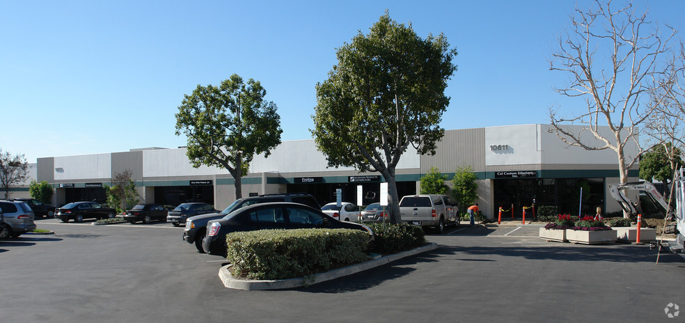 10611 Calle Lee, Los Alamitos, CA for lease - Building Photo - Image 3 of 4