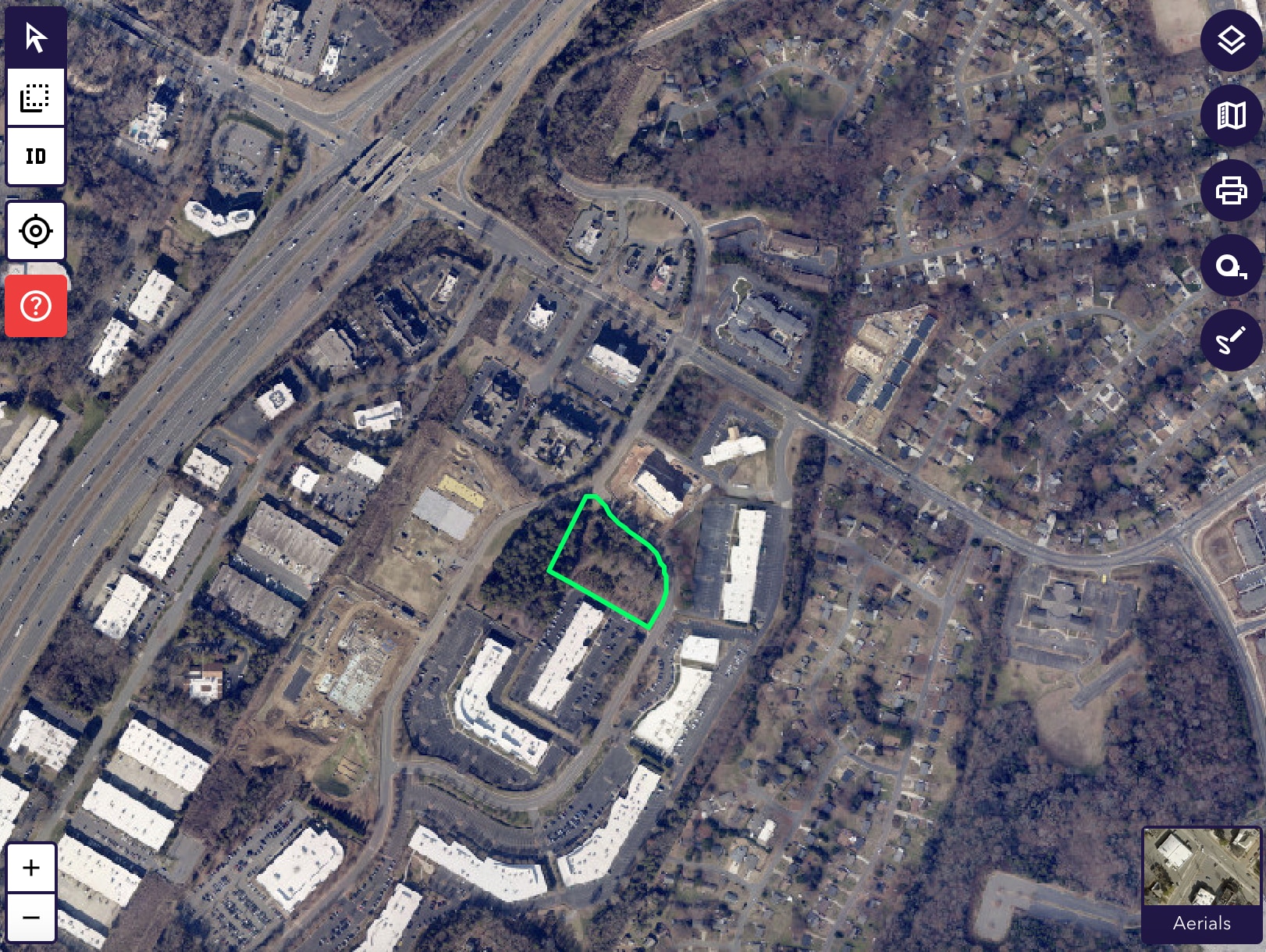 825 Forest Point Cir, Charlotte, NC for sale Primary Photo- Image 1 of 2