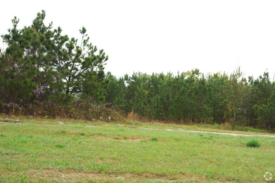 7575 Trenholm Rd Ext, Columbia, SC à vendre - Photo du bâtiment - Image 2 de 3