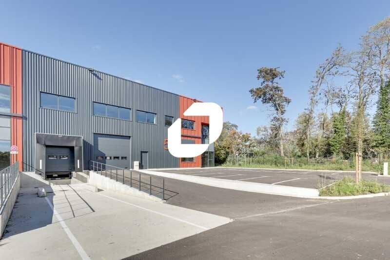 Flex in SAINT-OUEN-L'AUMONE for lease Building Photo- Image 1 of 21