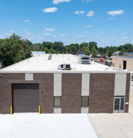 16945 Masonic Blvd, Fraser, MI for sale - Building Photo - Image 2 of 9