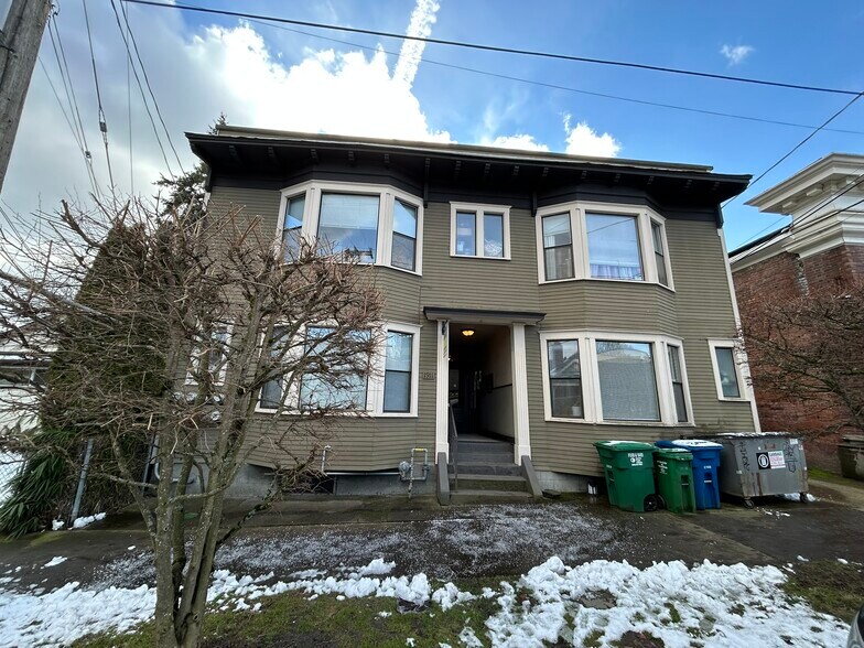 1911 E Roy St, Seattle, WA for sale - Building Photo - Image 1 of 1
