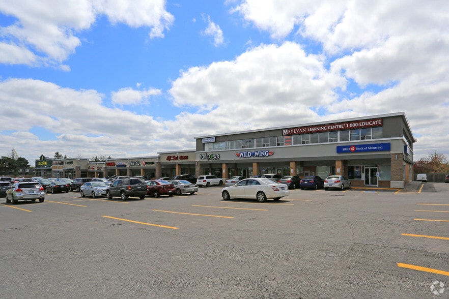 8180-8220 Bayview Ave, Markham, ON à vendre - Photo principale - Image 1 de 1