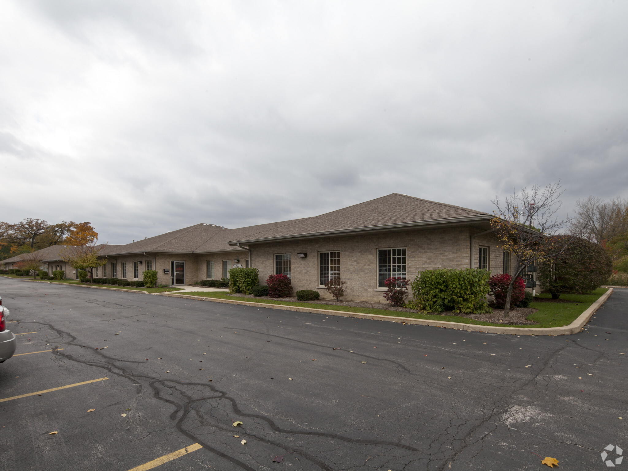 2600-2608 83rd St, Darien, IL for sale Primary Photo- Image 1 of 1