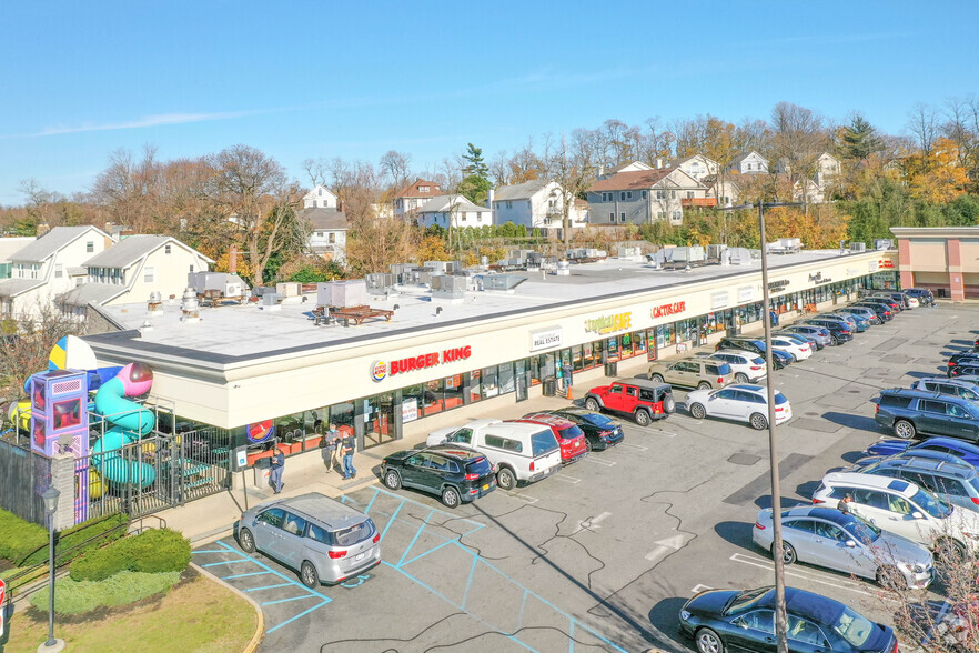 65 Shore Rd, Port Washington, NY for lease - Building Photo - Image 1 of 14