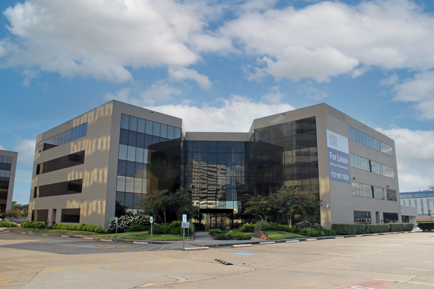 11777 Katy Fwy, Houston, TX for lease - Building Photo - Image 2 of 17