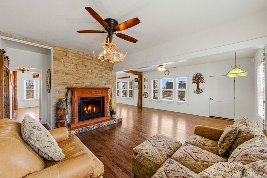 225-229 E Main St, Florence, CO à vendre - Photo du bâtiment - Image 3 de 11