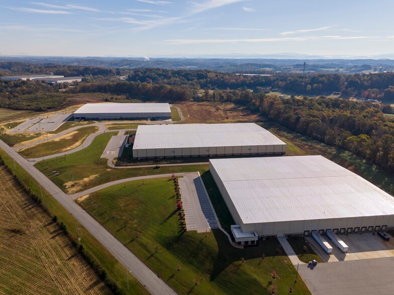 2677 Huntington Park Dr, Loudon, TN for lease - Building Photo - Image 3 of 30