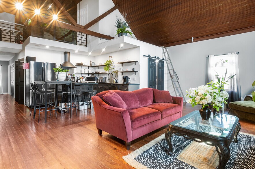 12 State Rt 23 N, Hamburg, NJ à vendre - Photo du bâtiment - Image 2 de 19